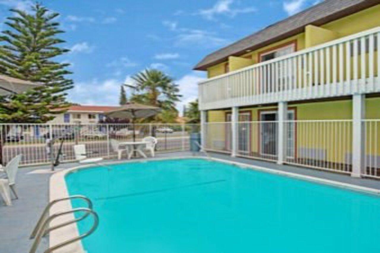 Quality Inn & Suites Sacramento Eksteriør billede