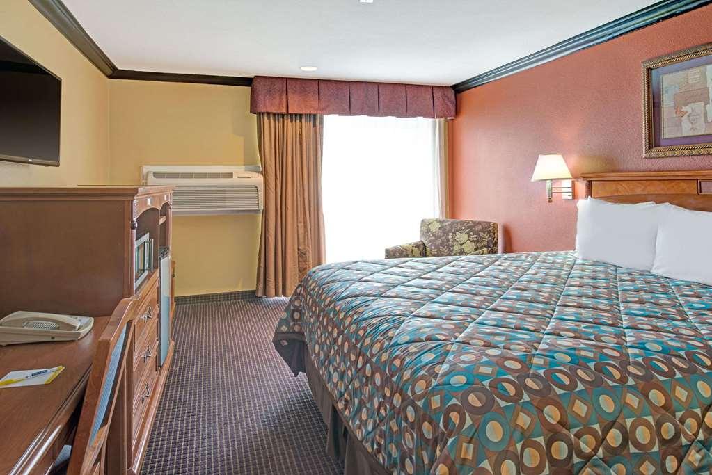 Quality Inn & Suites Sacramento Eksteriør billede
