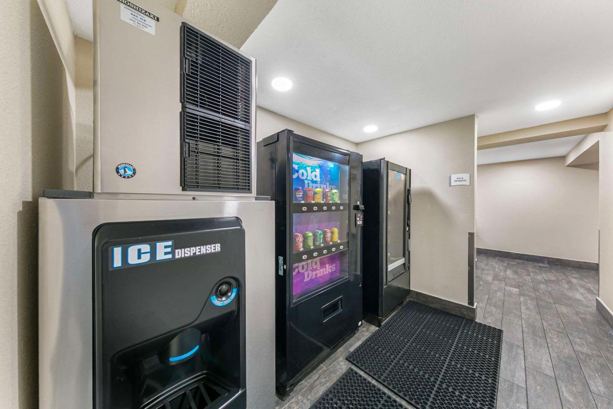 Quality Inn & Suites Sacramento Eksteriør billede