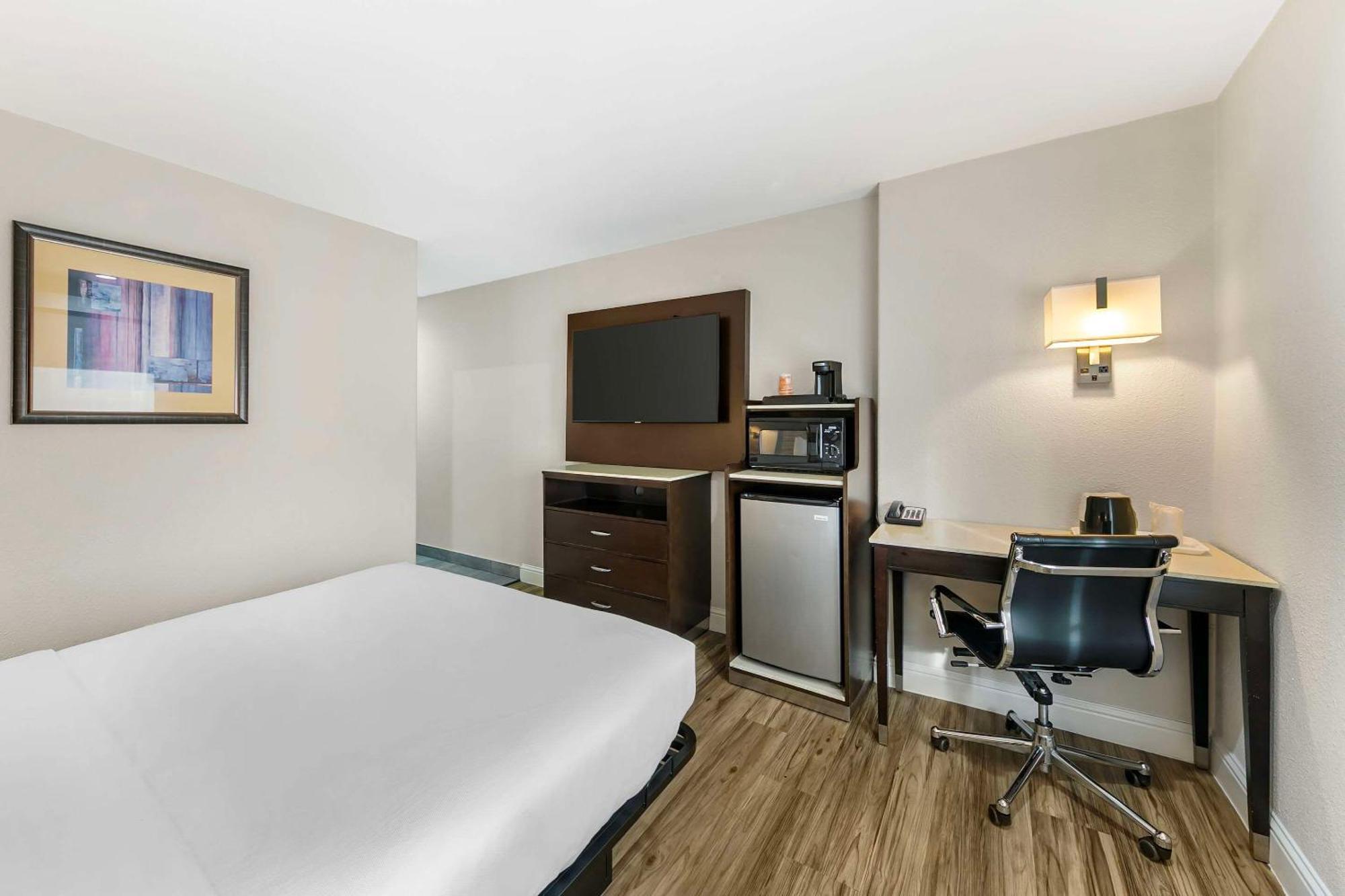 Quality Inn & Suites Sacramento Eksteriør billede
