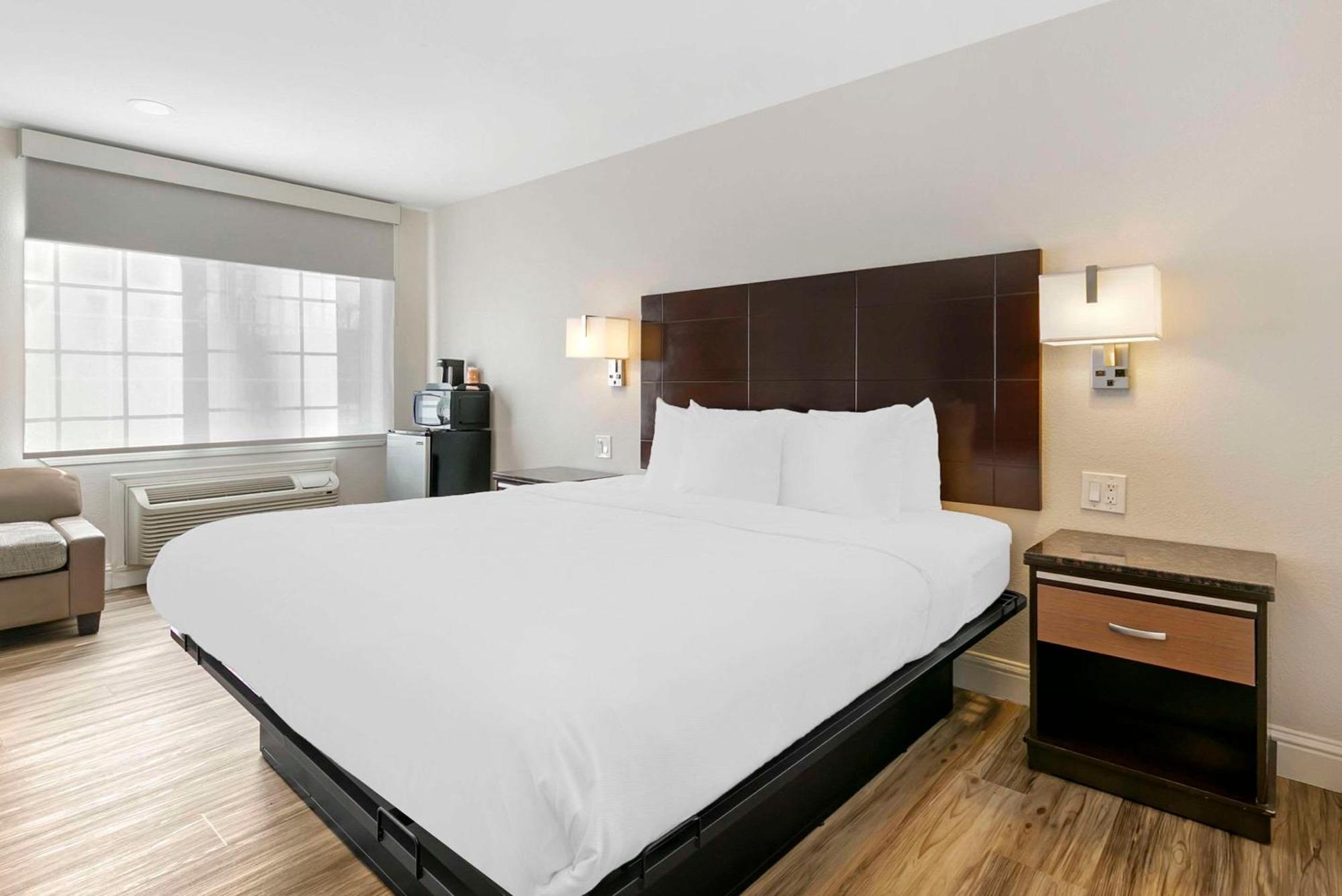 Quality Inn & Suites Sacramento Eksteriør billede